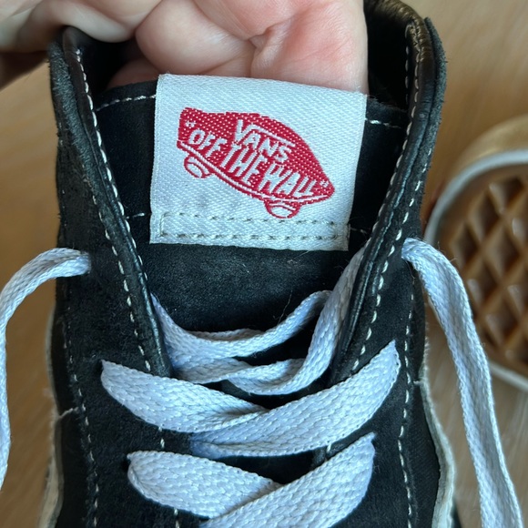 Van’s SK8-HI Shoe Sneaker Hi Top Black & White Size 8 women / 6.5 men / 38.5 EU - Picture 6 of 9